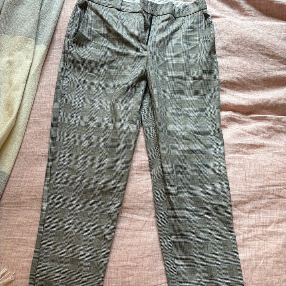 Women’s Gray Plaid Pants